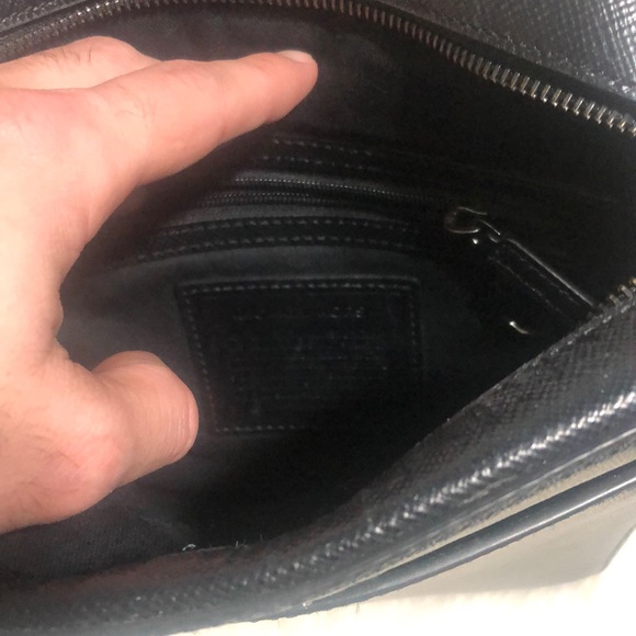 Michael Kors black saffiano leather crossbody bag - Picture 3 of 4